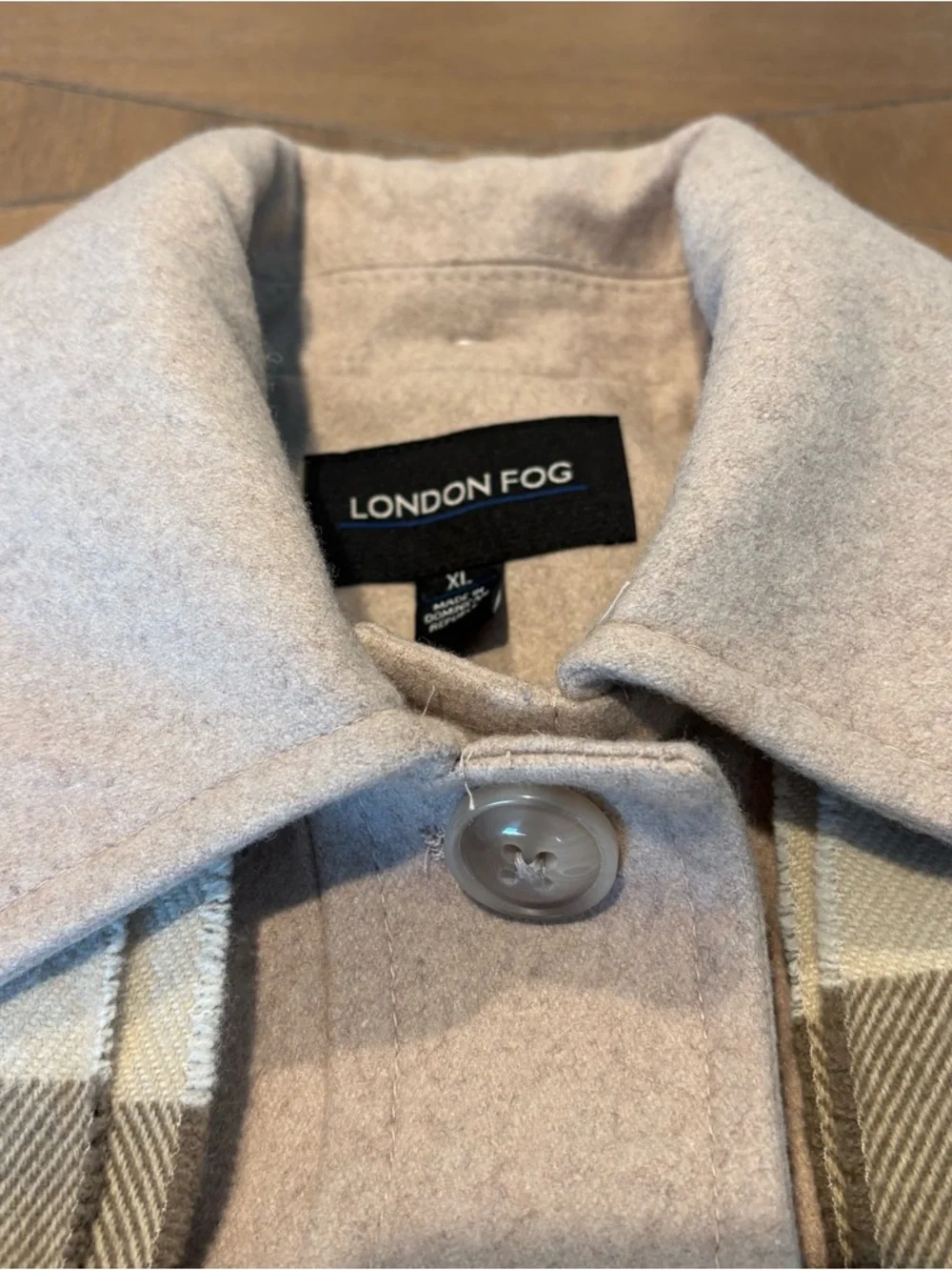 London Fog Peacoat Women’s Size XL, Beige, With Scarf. - Picture 2 of 7
